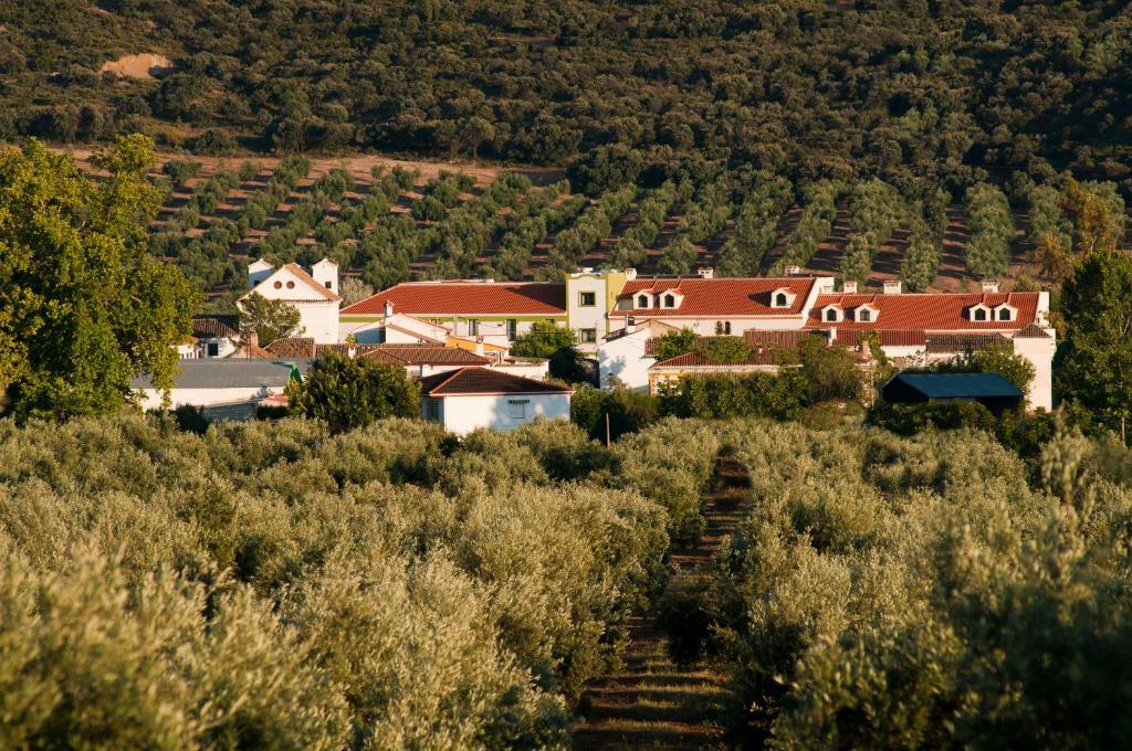 Amalurra Granada Hotel Caparacena Екстериор снимка